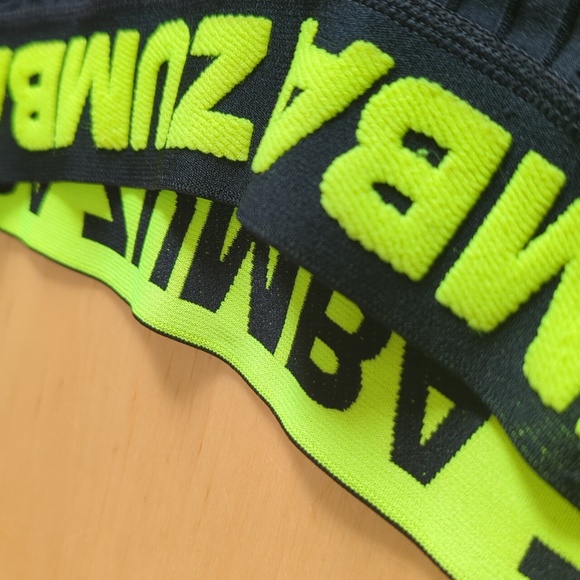 Knee length Zumba brand legginga - Picture 2 of 4